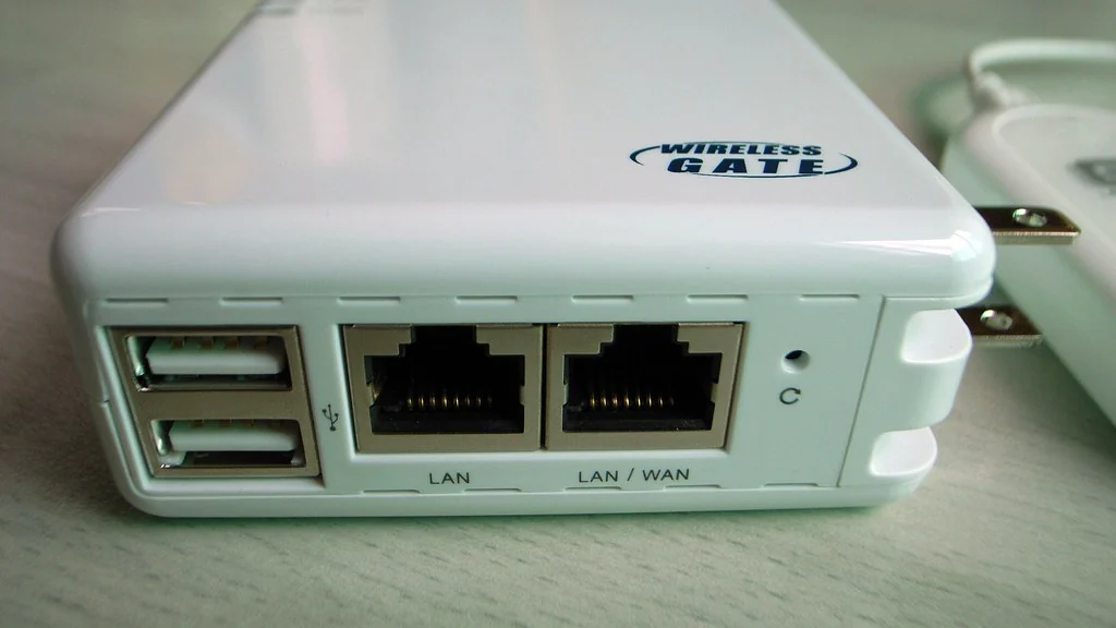 Smart Home Without a Hub: 6 Easy Ways to Start Small home network router, the only box you need for a smart home without a hub